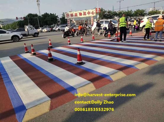 Colored Anti-Slip Surfacing at the cross road